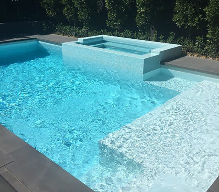 Pool and Spa Combination Luxury