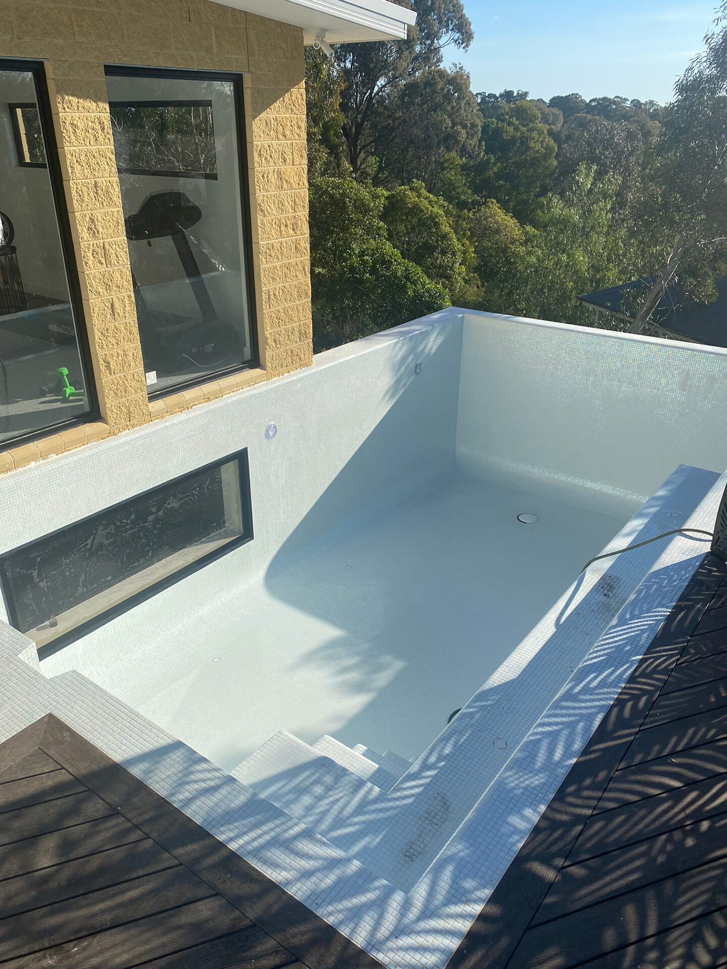 Acrylic Windows Venetian Pools